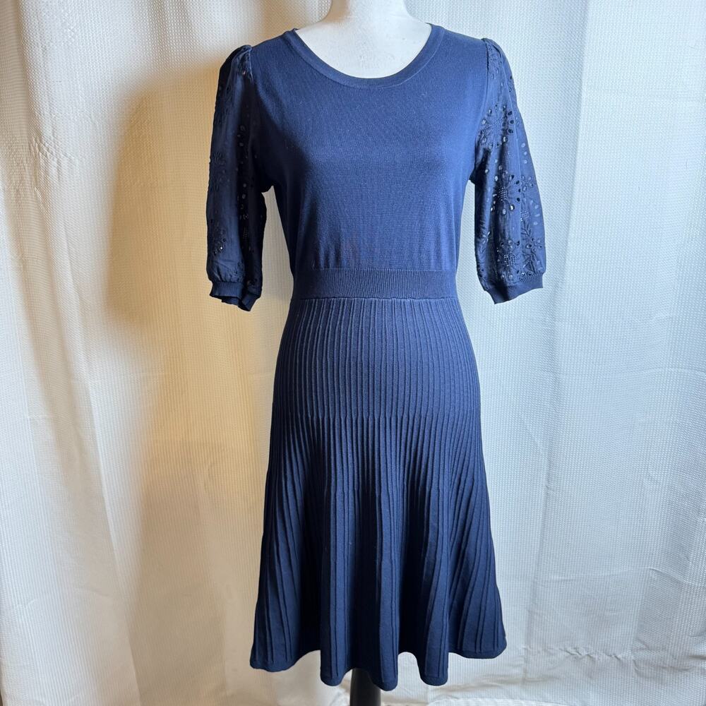 Nanette Lepore Dress Womens Sz Medium Blue Eyelet Sleeve Pleated Sweater EUC